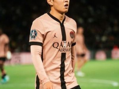이강인 PSG 2년 차 힘들다 혹평까지 나와